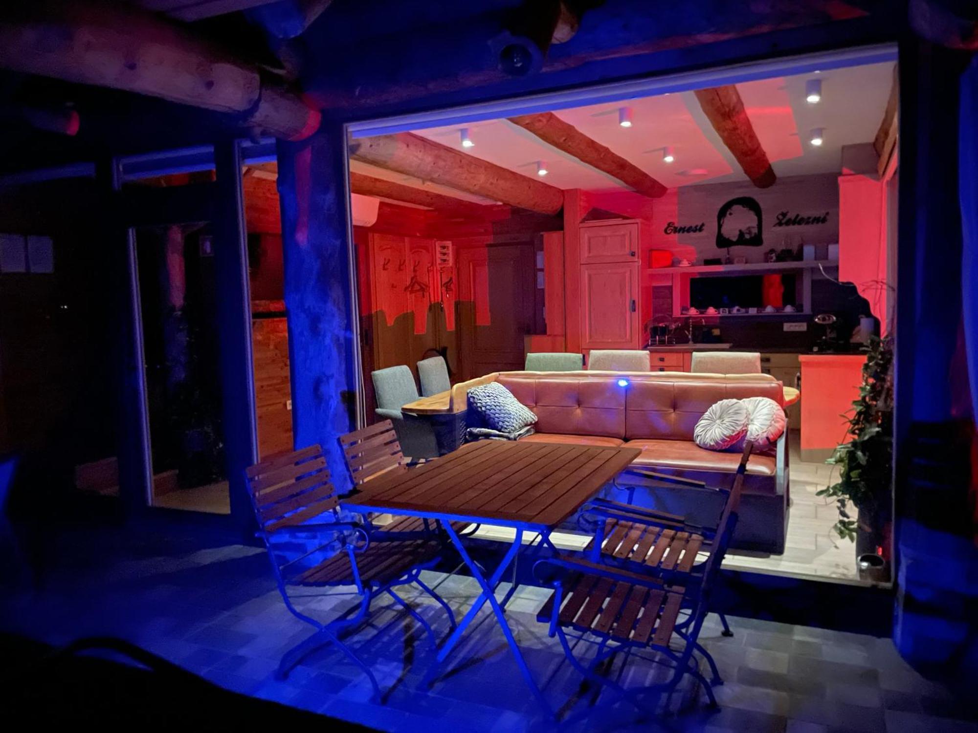 Ivancna Gorica Holiday Home Ernest Zelezni With Hot Tub מראה חיצוני תמונה